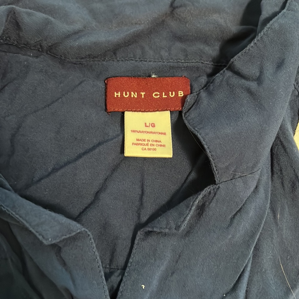 Hunt Club Large Button-Down - Picture 2 of 2
